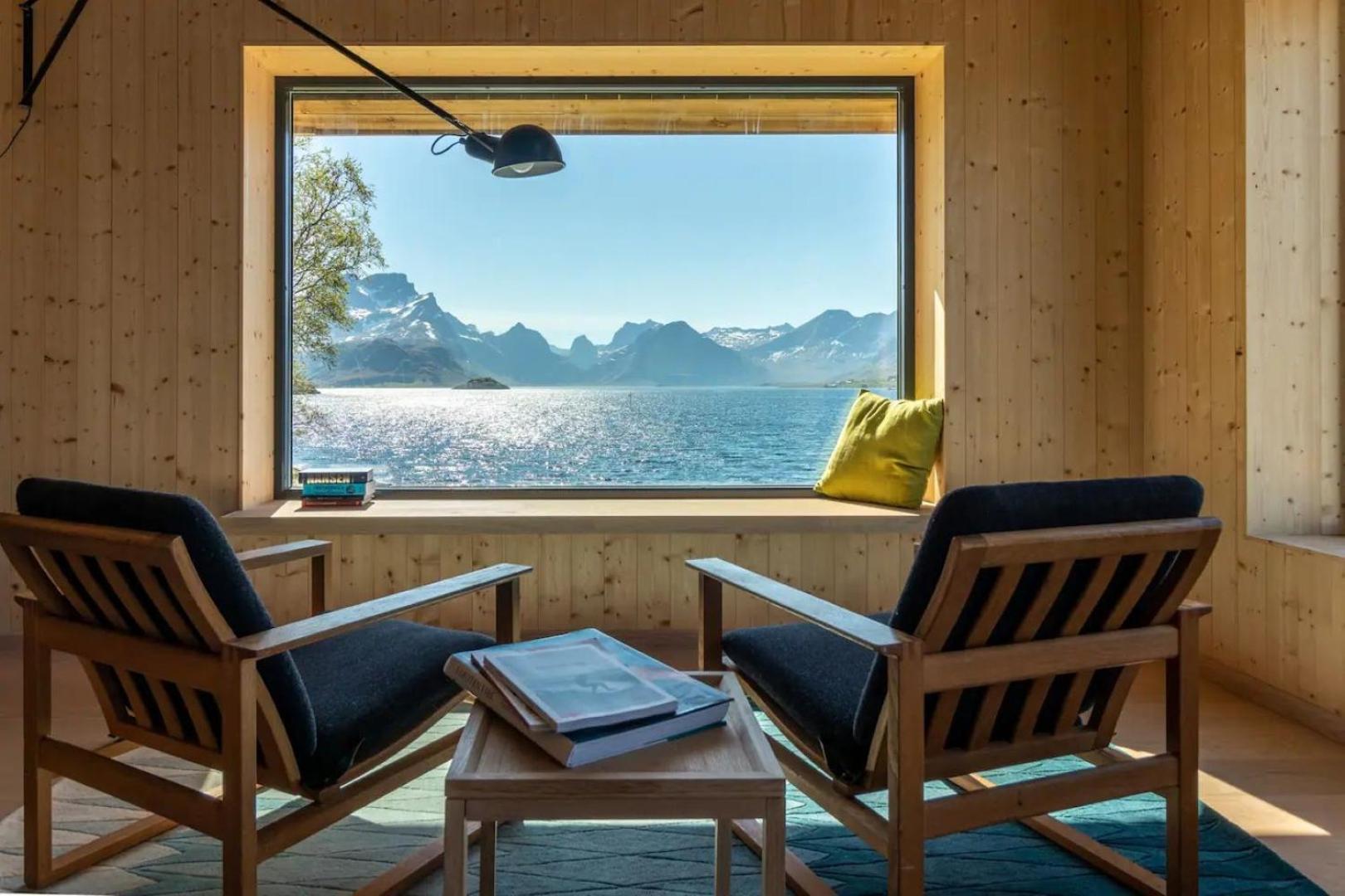Minkfarmen, Spacious Seaside Cabin With Scenic View Рамберг Екстериор снимка